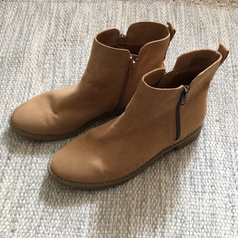 Universal Thread Tan Suede Ankle Boots - Picture 2 of 6